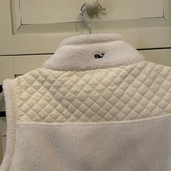 Vineyard Vines Vest - Picture 6 of 6